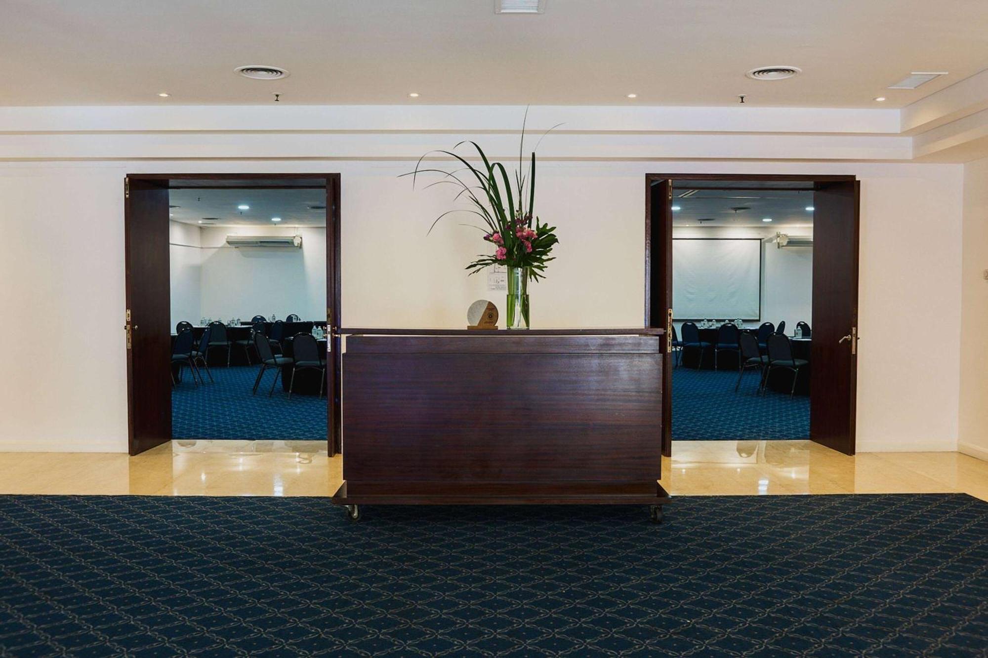 Hotel Dazzler By Wyndham Buenos Aires San Martin Zewnętrze zdjęcie