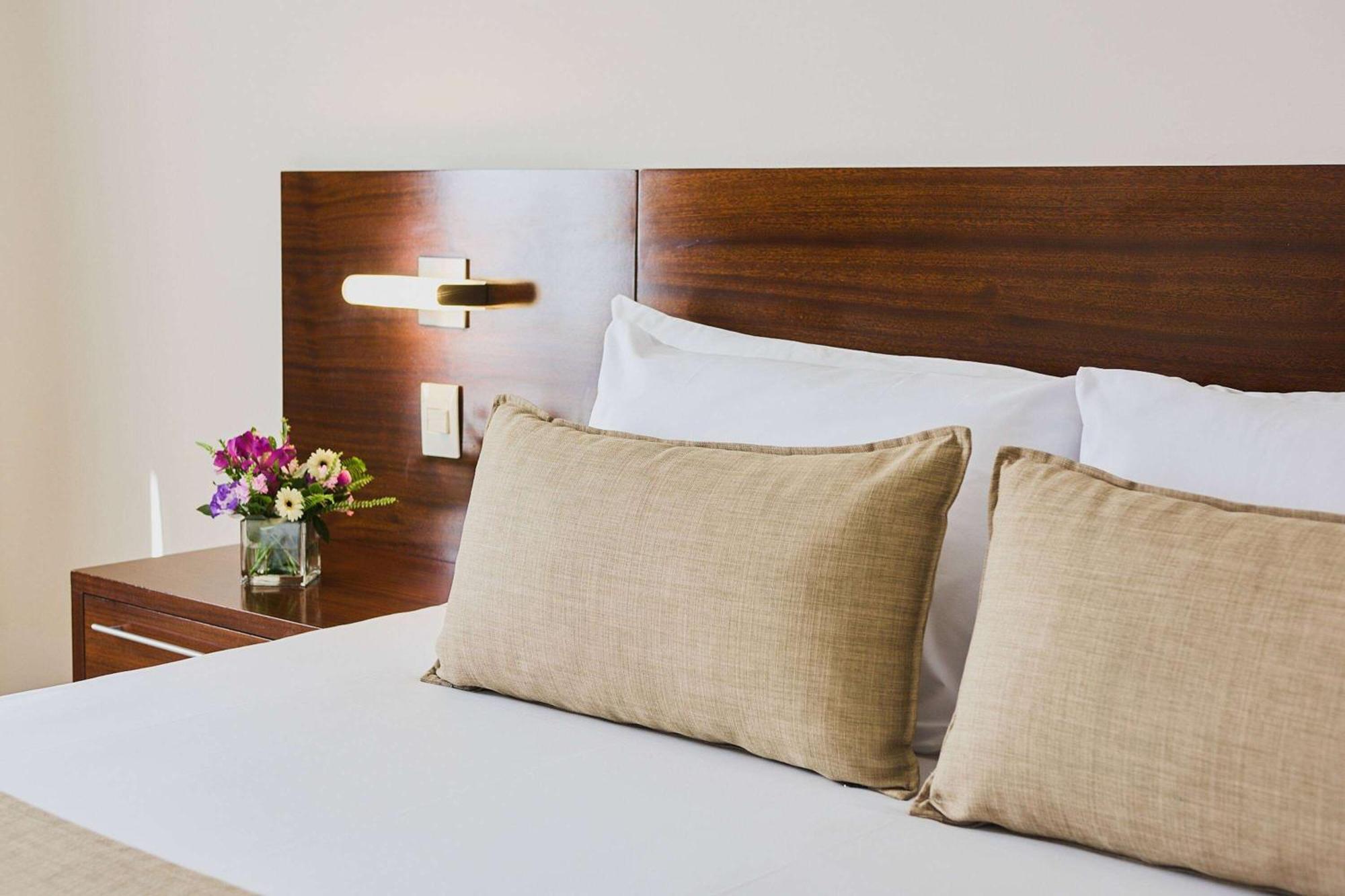 Hotel Dazzler By Wyndham Buenos Aires San Martin Zewnętrze zdjęcie