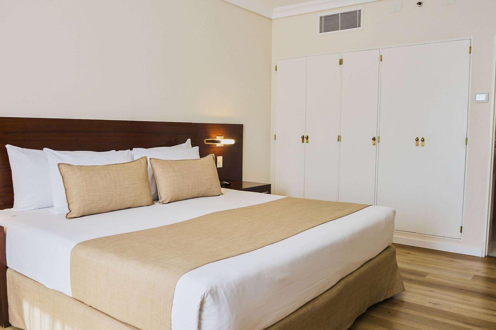 Hotel Dazzler By Wyndham Buenos Aires San Martin Zewnętrze zdjęcie