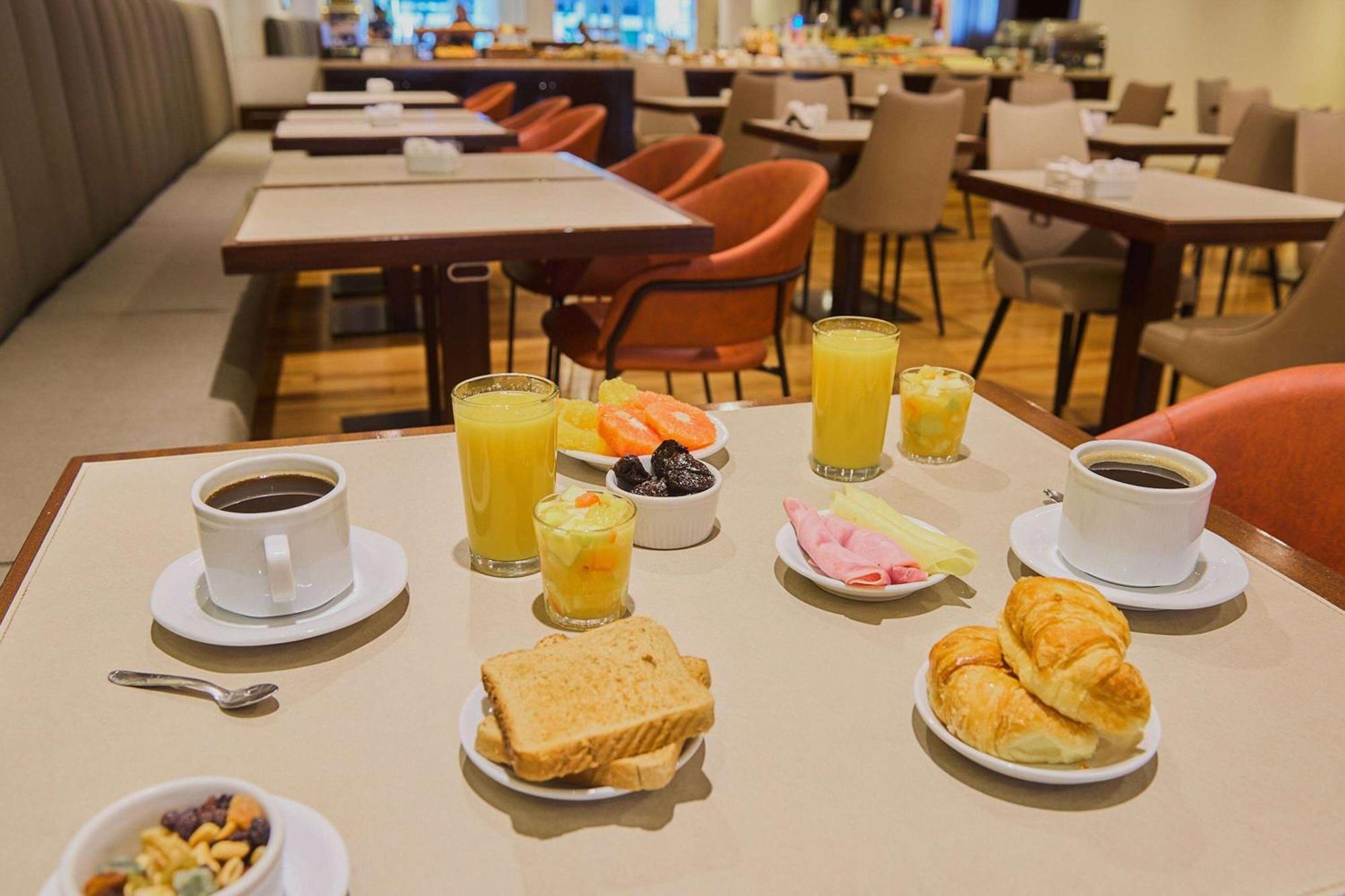 Hotel Dazzler By Wyndham Buenos Aires San Martin Zewnętrze zdjęcie